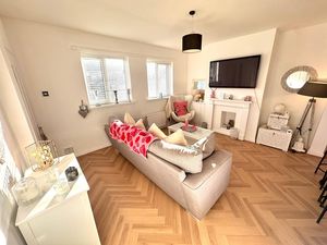 Photo 18- click for photo gallery